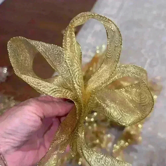 Christmas tree bows. There's about 37 of them. - Picture 1 of 4